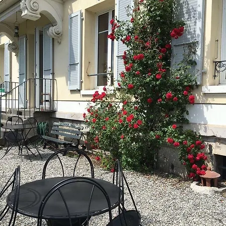 & Backpacker * Lausanne