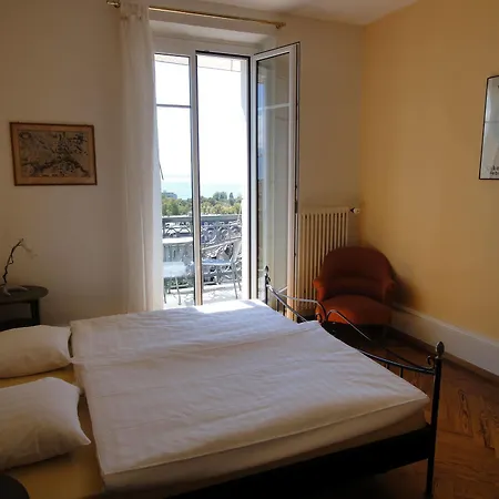 & Backpacker Lausanne