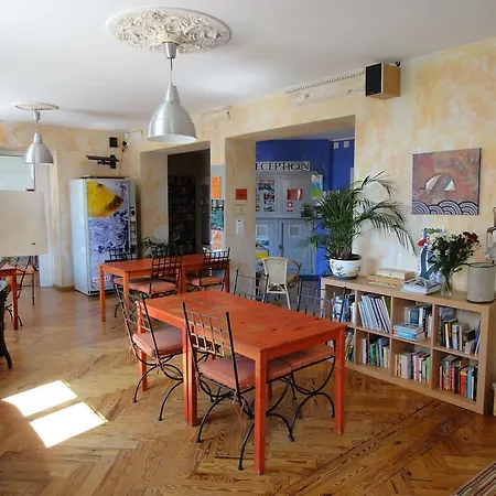 ホステル & Backpacker *