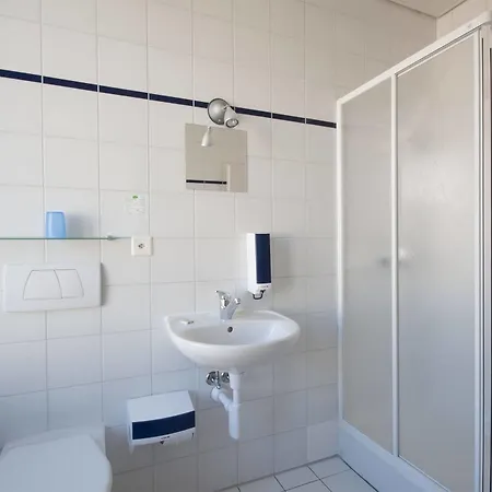 & Backpacker Hostel *